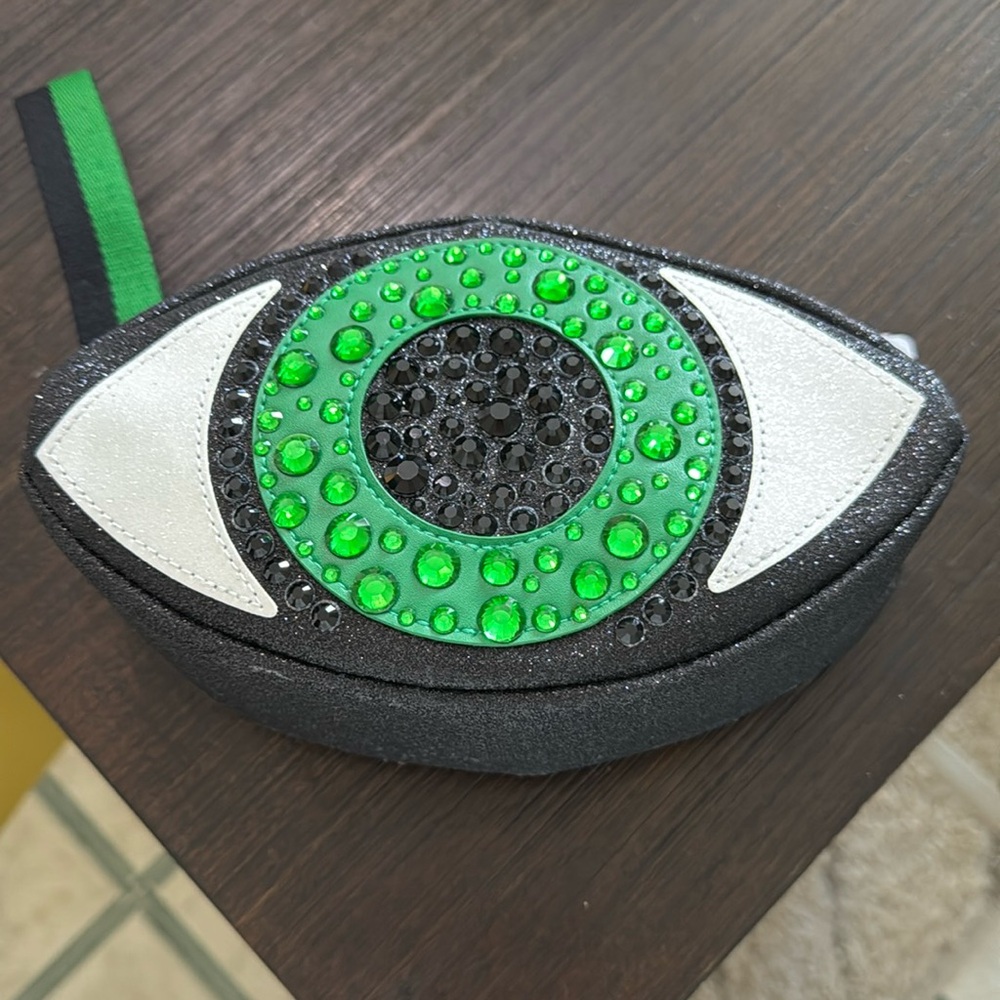 NWT. Eye makeup bag from bath and body